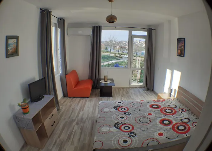 Sunshine Byala 2 Frühstückspension *